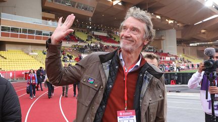 La patron d'Ineos, Jim Ratcliffe, également propriétaire du club de football de Nice, de l'équipe cycliste Ineos Grenadiers, ou encore sponsor de l'écurie de F1 Mercedes, à Monaco le 20 avril 2022. (VALERY HACHE / AFP)