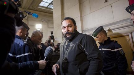 &nbsp; (Dieudonné au tribunal correctionnel de Paris ce mercredi © Maxppp)