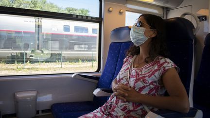 Un train aux Sables d'Olonne (Vendée), le 1er juillet 2022.&nbsp; (MAGALI COHEN / HANS LUCAS / AFP)