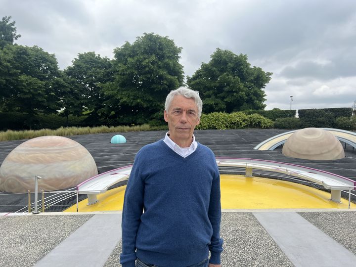 Michel Blanc, professeur émérite et astronome à l’IRAP à Toulouse. (JULIE BIGOT / CITE DE L'ESPACE)