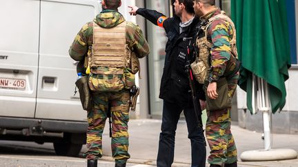 Des militaires dans les rues de Bruxelles (Belgique), le 22 mars 2016. (PHILIPPE HUGUEN / AFP)