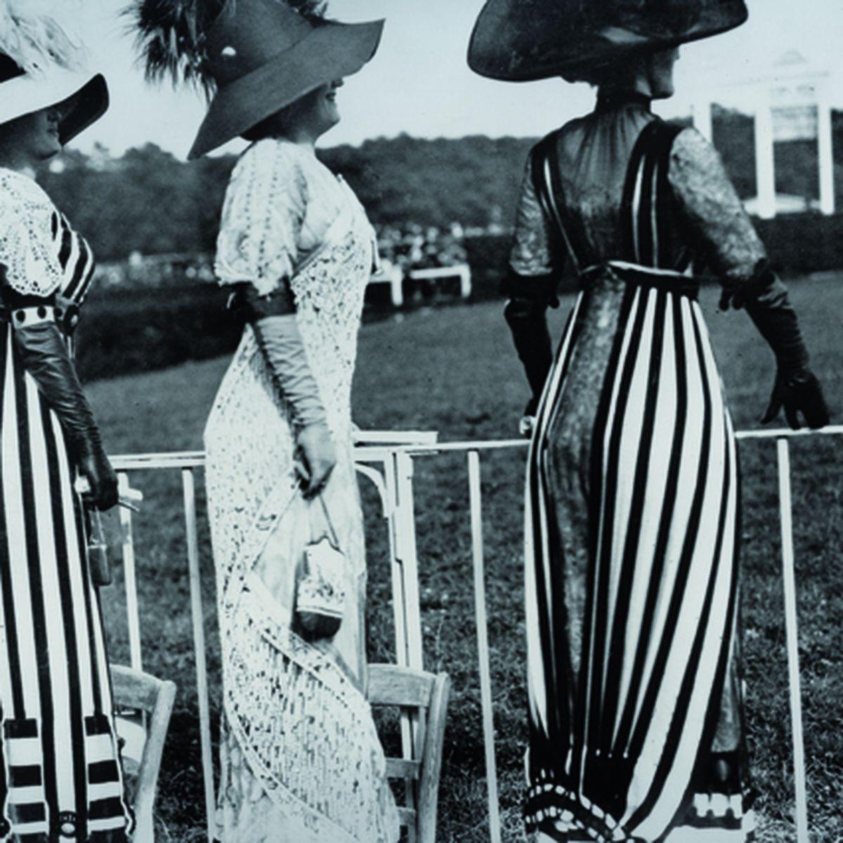 125 Ans De Louis Vuitton Et l'Epoque Vue par J.H. Lartigue