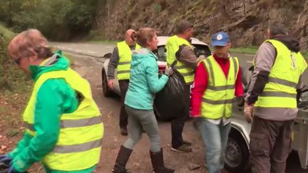 Berges de la Garonne : des bénévoles traquent le plastique