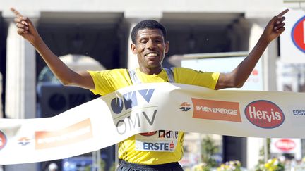 &nbsp; (Haile Gebreselassie à l'arrivée du semi-marathon de Vienne en 2013 © MaxPPP)