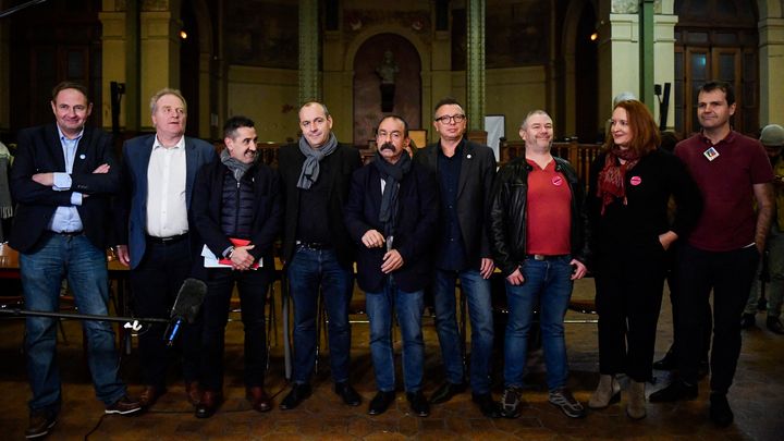 Les leaders des huit principaux syndicats français, à Paris, le 10 janvier 2023. (JULIEN DE ROSA / AFP)