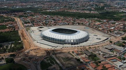 Ce stade fut inauguré le 11 novembre 1973. En mai 2000, le gouvernement de l’Etat a ordonné le début des travaux de rénovation, qui ont coûté 157 millions. Il a accueilli la Coupe des confédérations en juin 2013. Il est le premier des douze stades à avoir été achevé dans les temps. 64.000 spectateurs pourront y accéder. (AFP PHOTO / Yasuyoshi CHIBA)