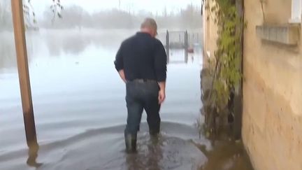 Inondations en Gironde : les habitants constatent les dégâts après la décrue (France 2)