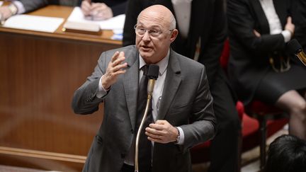 Le ministre du Travail Michel Sapin, le 26 f&eacute;vrier 2014, &agrave; l'Assembl&eacute;e nationale (Paris). (MARTIN BUREAU / AFP)