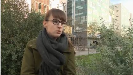 Mathilde Fabre, une jeune femme atteinte d'une maladie rare, peut désormais marcher grâce à la recherche et aux dons du Téléthon.&nbsp; (FRANCE 3)