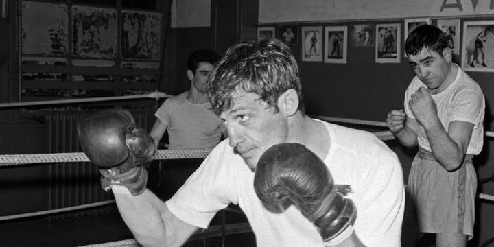 Jean-Paul Belmondo, après la boxe le cinéma
 (photo.ina.fr)