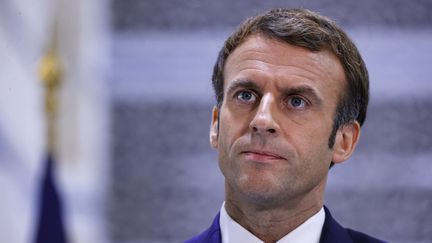 Emmanuel Macron, le 4 décembre 2021. (THOMAS SAMSON / AFP)