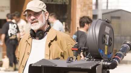 Brian De Palma sur le tournage du "Dahlia noir"(2006)
 (Universal Pictures / Millennium Fi / Archives du 7eme Art / Photo12)