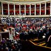 Les députés dans l'hémicycle à l'issue du scrutin sur le projet de loi immigration, vers 23h30, le 19 décembre 2023. (LUDOVIC MARIN / AFP)