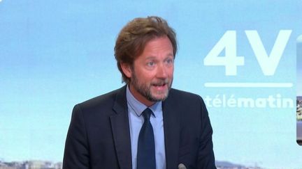 Boris Vallaud, président du groupe PS à l'Assemblée nationale, était l’invité des "4 Vérités" de France 2, vendredi 19 juillet.