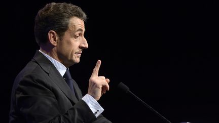 Nicolas Sarkozy en meeting &agrave; Dijon, vendredi 27 avril 2012. (ERIC FEFERBERG / AFP)