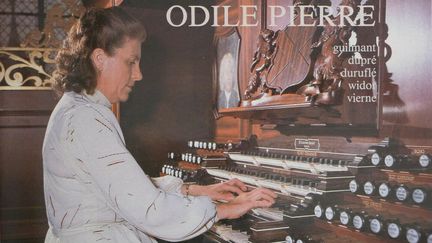 L'organiste Odile Pierre sur la pochette d'un de ses enregistrement (Festivo) (festivo)