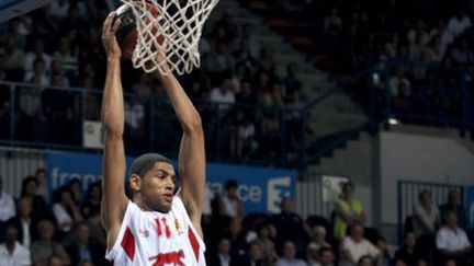 L'international français Nicolas Batum avec le maillot nancéien