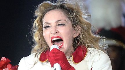 Madonna en concert &agrave; Nice (Alpes-Maritimes) le 21 ao&ucirc;t, dans le cadre de sa tourn&eacute;e mondiale "MDNA". (VALERY HACHE / AFP)