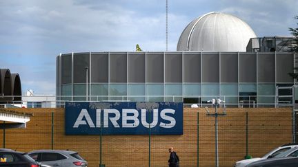 Une vue générale du campus d'Airbus Defence and Space, à Toulouse, le 16 octobre 2024. (ED JONES / AFP)