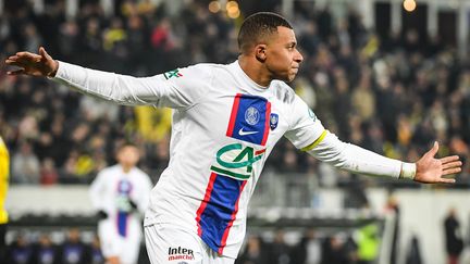 Kylian Mbappé lors du 16e de finale de Coupe de France face à Pays de Cassel, le 23 janvier 2023. (MATTHIEU MIRVILLE / AFP)