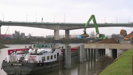 Transport fluvial : la voie royale de l'emploi