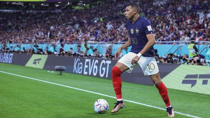 Kylian Mbappé lors du huitième de finale face à la Pologne, le 4 décembre 2022. (FOTO OLIMPIK / NURPHOTO)