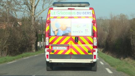 Le Gers a mis en place le "vaccibus" qui se déplace chez les personnes dépendantes. (FRANCE 3 / CAPTURE D'ECRAN)