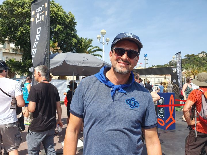 Supporter de Castres, Patrice espère une victoire du CO contre le voisin et rival toulousain. (MAYLICE LAVOREL / FRANCEINFO : SPORT)