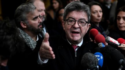 Le leader de La France insoumise, Jean-Luc Mélenchon, le 9 décembre 2019, au tribunal de Bobigny (Seine-Saint-Denis). (STEPHANE DE SAKUTIN / AFP)