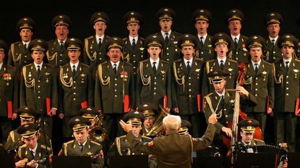 Les Chœurs de l'Armée rouge en concert à Adana (Turquie) le 8 juin 2008 (AFP - ANADOLU AGENCY - AYKUT UNLUPINAR)