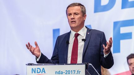 Nicolas Dupont-Aignan en meeting, le 9 mars 2017. (CITIZENSIDE/CHRISTOPHE BONNET / CITIZENSIDE)