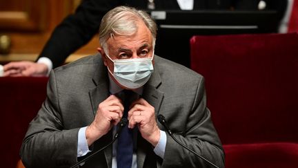 Le président du Sénat, Gérard Larcher, à son perchoir, le 1er avril 2021. (MARTIN BUREAU / AFP)