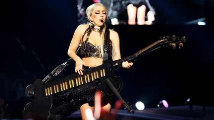 Lady Gaga, sur sc&egrave;ne &agrave; Hong Kong (Chine), le 7 mai 2012. (LI IEWEY / IMAGINECHINA / AFP)