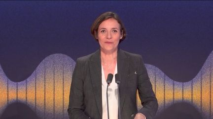 Céline Asselot présente les informés de franceinfo de lundi 20 février 2023. (FRANCEINFO / RADIOFRANCE)