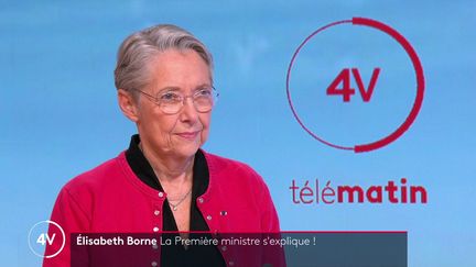 La Première ministre, Elisabeth Borne, interrogée sur le plateau des "Quatre Vérités", sur France 2, le 27 avril 2023. (FRANCEINFO)