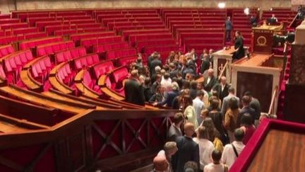 Politique : la motion de censure déposée par la Nupes a très peu de chances d'aboutir à l'Assemblée nationale (France 3)