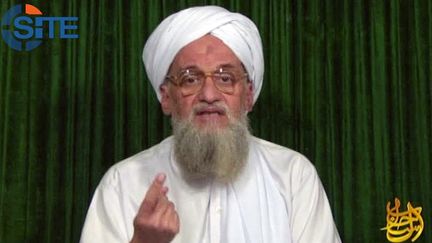 Ayman al-Zawahiri tué par une frappe américaine dans la nuit du samedi 30 au dimanche 31 juillet 2022, prenant la parole&nbsp;dans une vidéo obtenue en 2012. (- / SITE INTELLIGENCE GROUP)