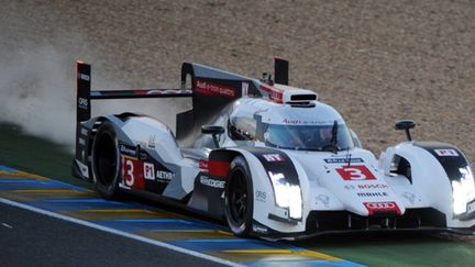 L'Audi R18 e-tron quattro N.3 a déjà quitté la course 2014 (JEAN-FRANCOIS MONIER / AFP)