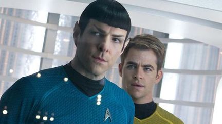 Zachary Quinto (Mr Spock) et  Chris Pine (Capitaine James T. Kirk), dans "Star Trek Into Darkness de J.J. Abrams 
 (Paramount Pictures France )