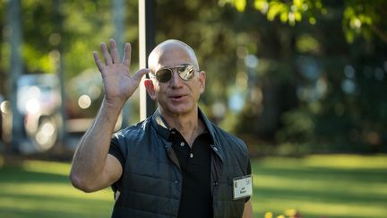 Jeff Bezos, le 13 juillet 2017 à Sun Valley (Idaho). (DREW ANGERER / AFP)