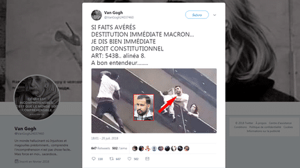 Capture d'écran d'un tweet partageant un canular affirmant qu'Alexandre Benalla se trouvait à côté de l'enfant sauvé par Mamoudou Gassama, publié vendredi 20 juillet 2018. (TWITTER)