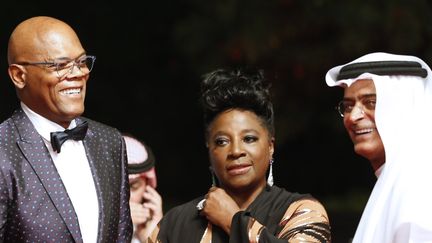 Samuel Jackson accompagné de sa femme, l'actrice américaine LaTanya Richardson lors de la soirée d'ouverture du Festival international du film de Dubaï.
 (KARIM SAHIB / AFP)