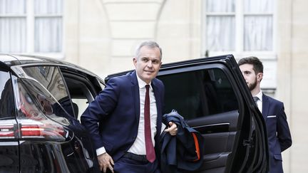 François de Rugy, alors ministre de la Transition écologique, arrivant à l'Elysée pour assister à une conférence de presse d'Emmanuel Macron, le 25 avril 2019. (LAURE BOYER / AFP)