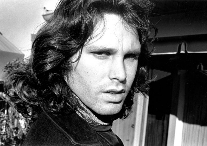 Le chanteur des Doors Jim Morrison en 1970 (lieu non spécifié). (MICHAEL OCHS ARCHIVES / GETTY IMAGES)