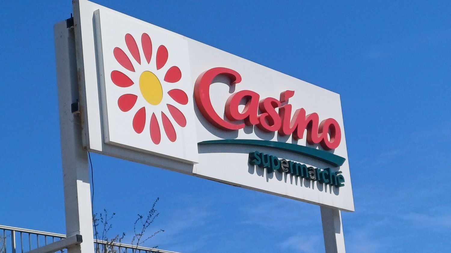 Auchan-Rocca rachète les magasins Casino en Corse et conserve la totalité des salariés