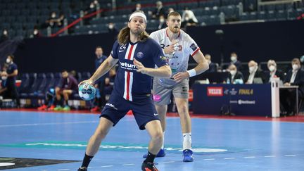 La Parisien Mikkel Hansen contre Veszprem lors du dernier Final Four de la Ligue des champions, à Cologne, le 29 décembre 2020. (LAURENT LAIRYS / LAURENT LAIRYS)