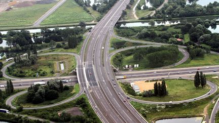 &nbsp; (Le croisement des autoroutes A31 et A4 au nord de Metz©MAXPPP)