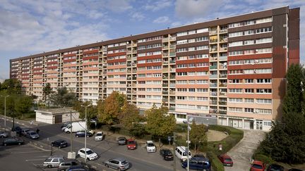 Le fonds d'investissement qatari devrait b&eacute;n&eacute;ficier aux banlieues, mais aussi aux zones rurales pauvres. (G.D.MORAND / AFP)