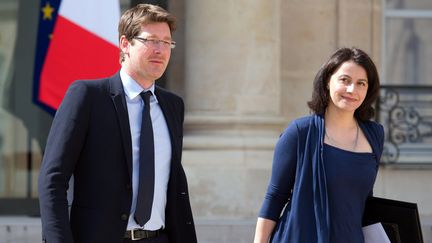 Les ministres &eacute;cologistes Pascal Canfin et C&eacute;cile Duflot, le 17 avril 2013. (BERTRAND LANGLOIS / AFP)