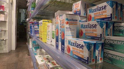 Santé : le dioxyde de titane présent dans un tiers des médicaments du marché français